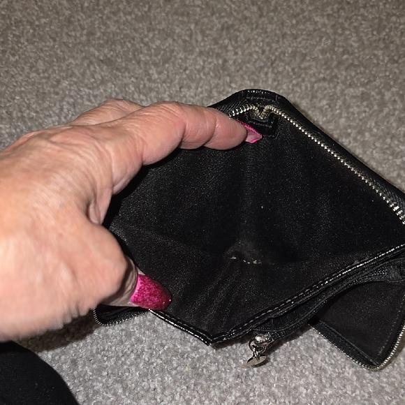 Coach Signature Black Card Holder - Picture 5 of 9